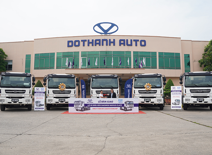 DOTHANH AUTO bàn giao lô xe đầu kéo Daewoo cho Công ty Logistics Hưng Việt