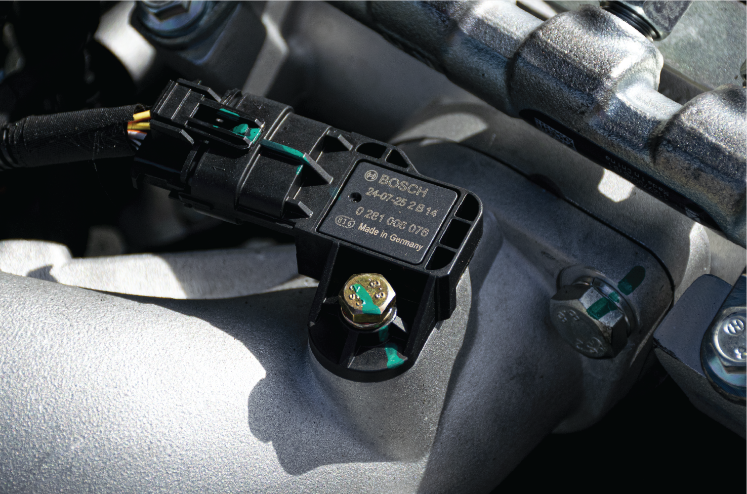 Cảm biến lưu lượng khí nạp Bosch (Germany)