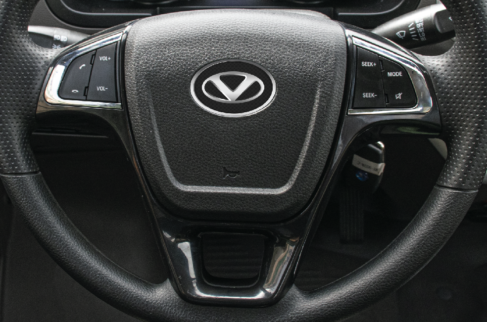 Vô lăng tích hợp phím chức năng